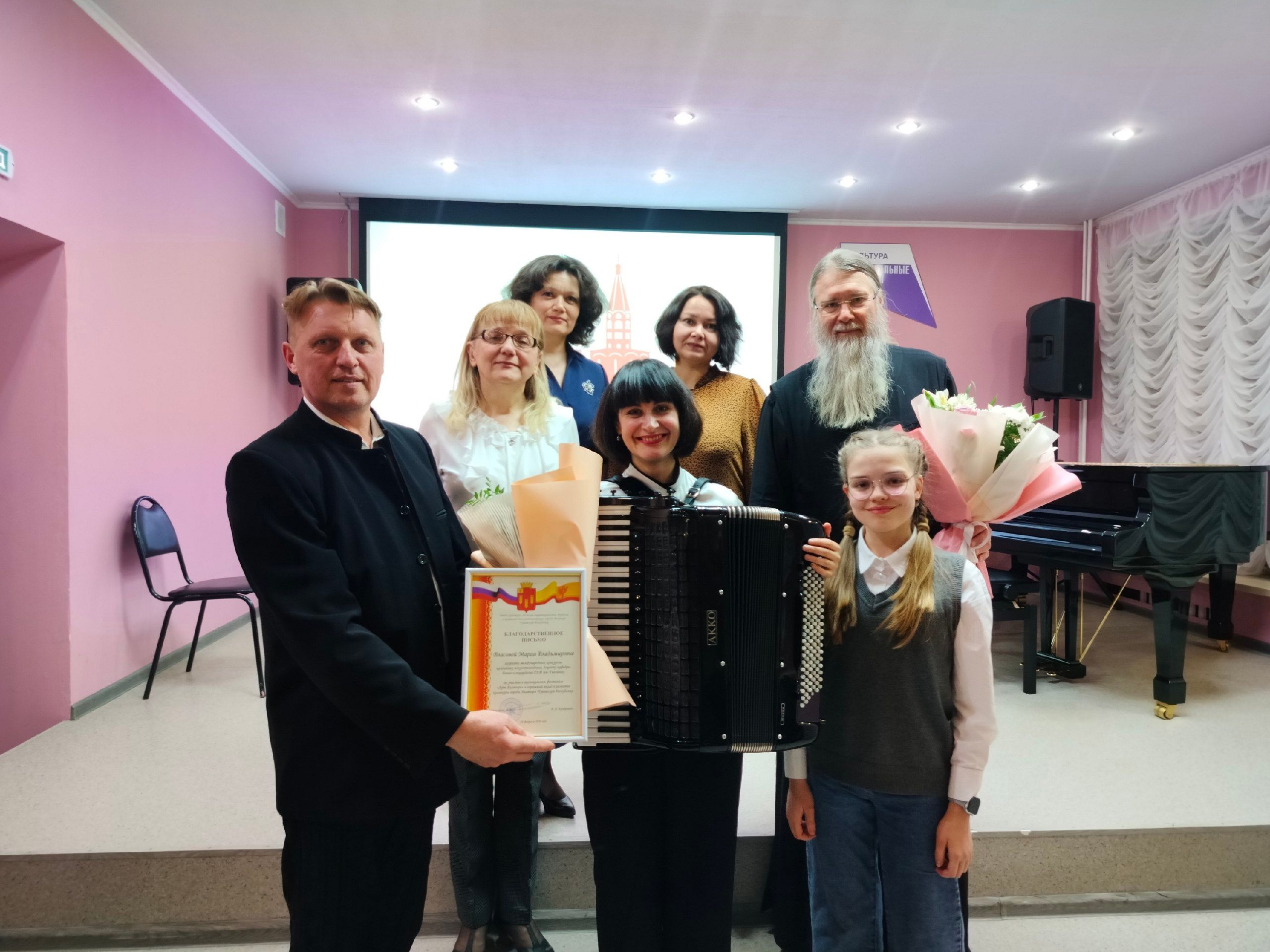 28 февраля в Алатырской детской школе искусств, в рамках музыкального фестиваля "АртАлатырь" состоялся мастер-класс и сольный концерт Власовой Марии